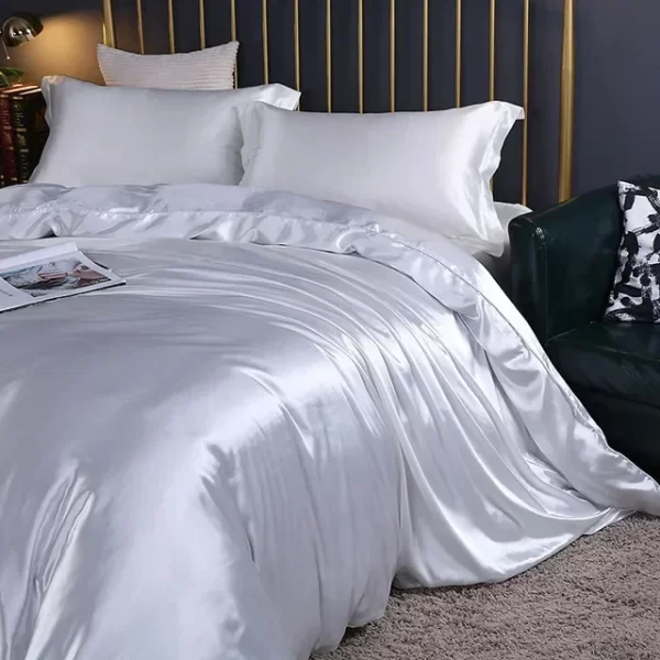 Luxury 100% Mulberry Silk Bedding Set with Duvet Cover Set