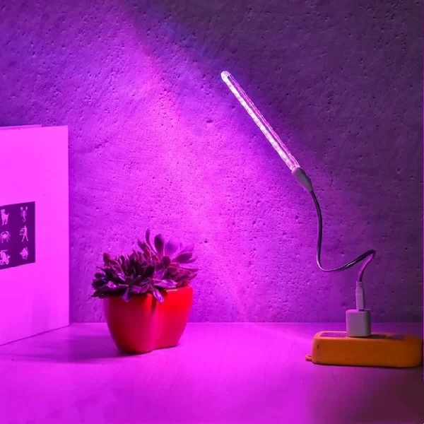 Portable Full-Spectrum LED Grow Light with USB