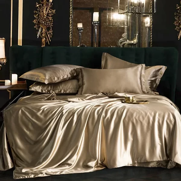 Luxury 100% Mulberry Silk Bedding Set with Duvet Cover Set