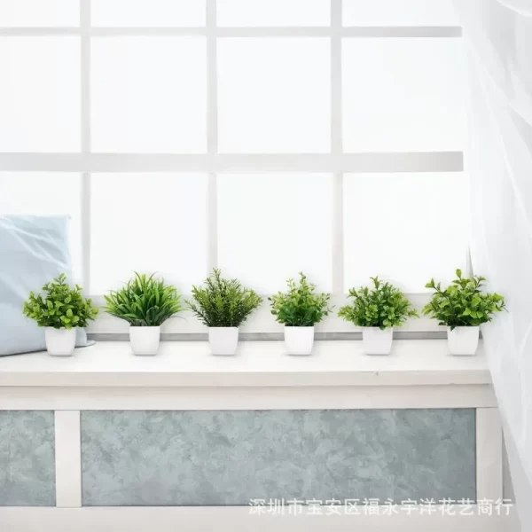 Potted Artificial Green Plant for Indoor/Outdoor